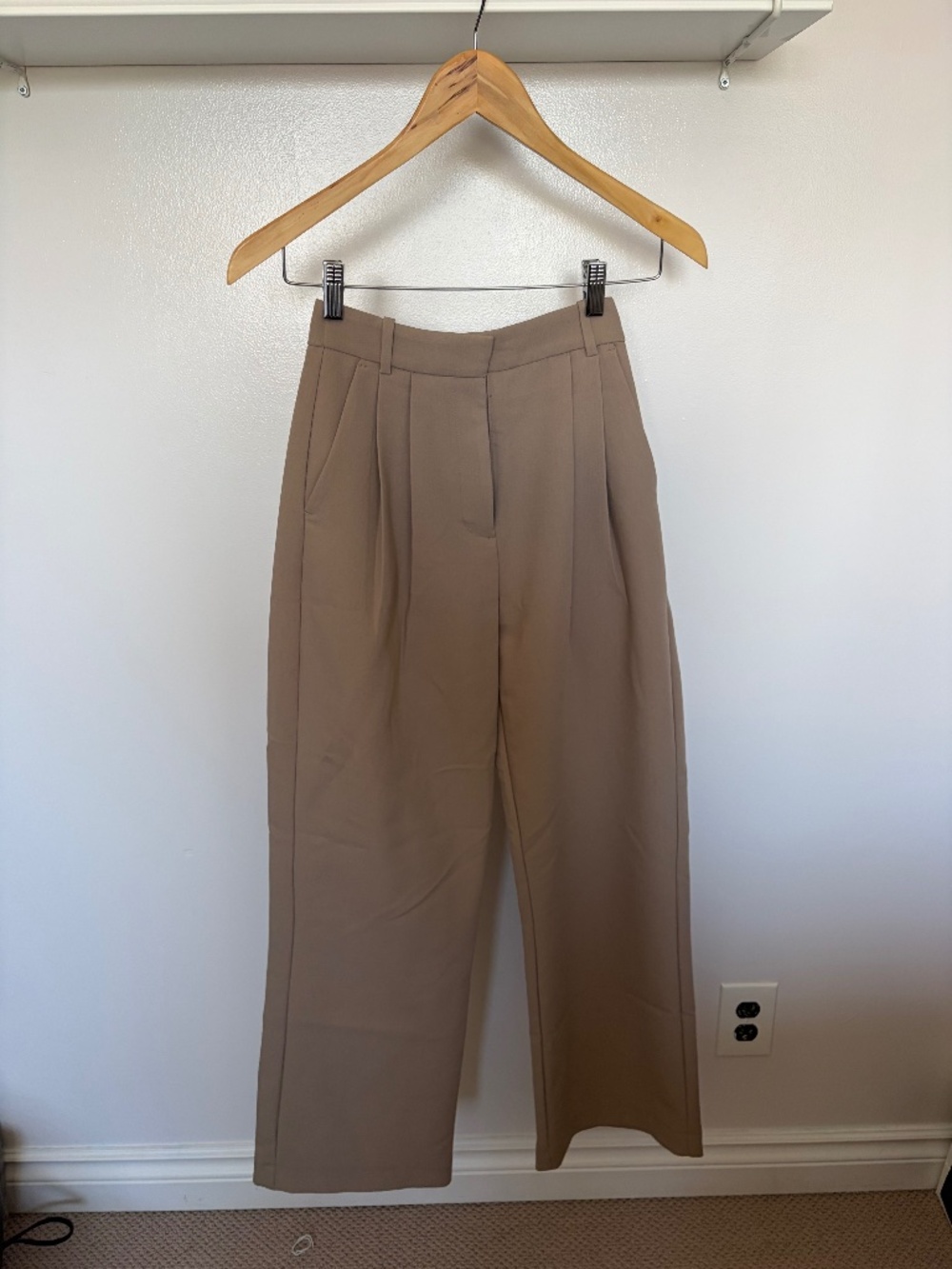 Abercrombie and Fitch tan dress pants